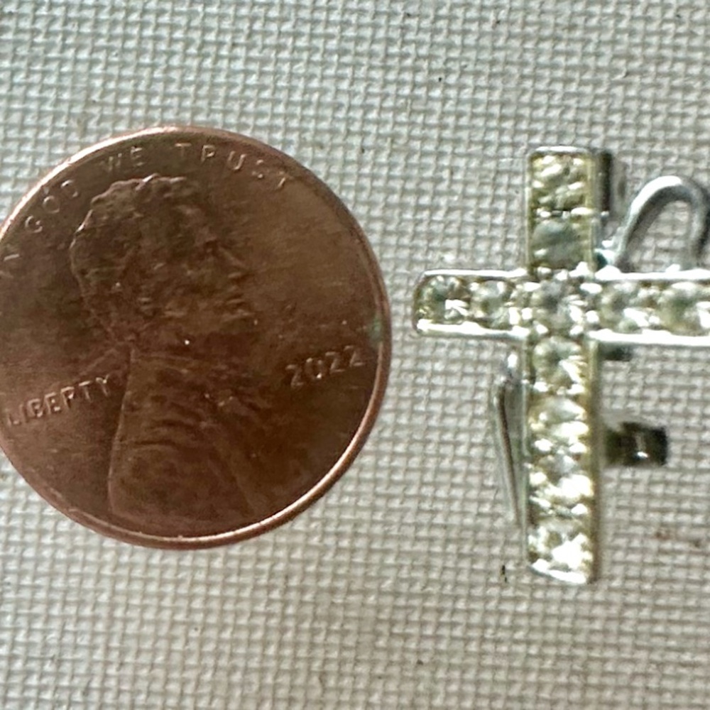 Crystal Cross Brooch - Picture 5 of 5